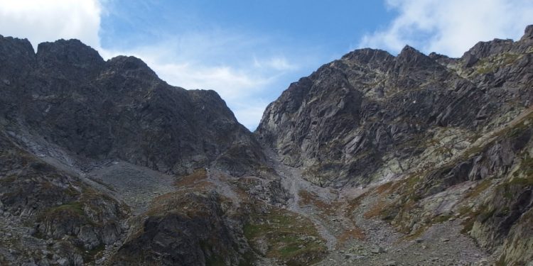 Tatry. Znaleźli zwłoki dwóch osób. „Coś ich przestraszyło”