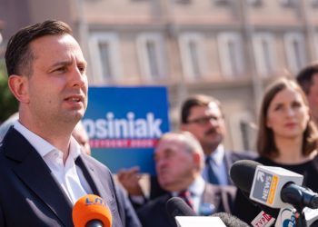 Kosiniak-Kamysz: „Zawieszam, przerywam na chwilę kampanię”