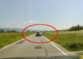 Kierowca zaatakował rowerzystów! Wstrząsające nagranie [WIDEO]