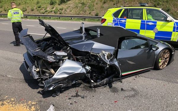 Rozbił Lamborghini za ponad milion. Zaledwie… 20 minut po zakupie! [FOTO]