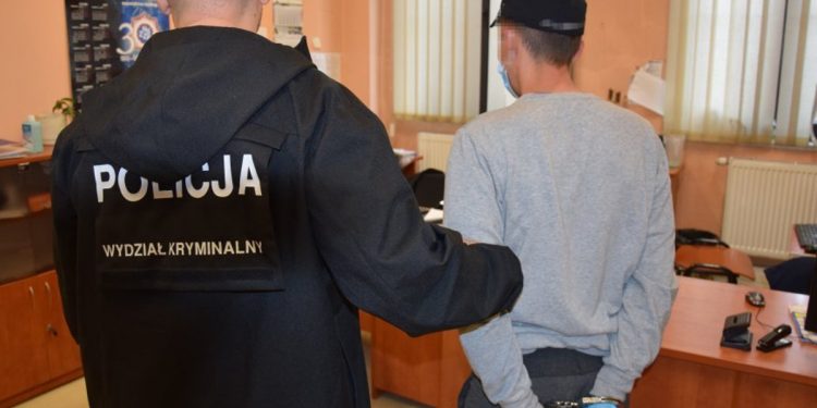 Okradli sklep, ale nie wiedzieli, że w środku są… policjanci