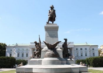 Pomnik Kościuszki w Warszawie zdewastowany!