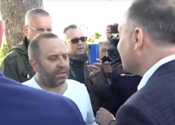 nazwał dude marionetka