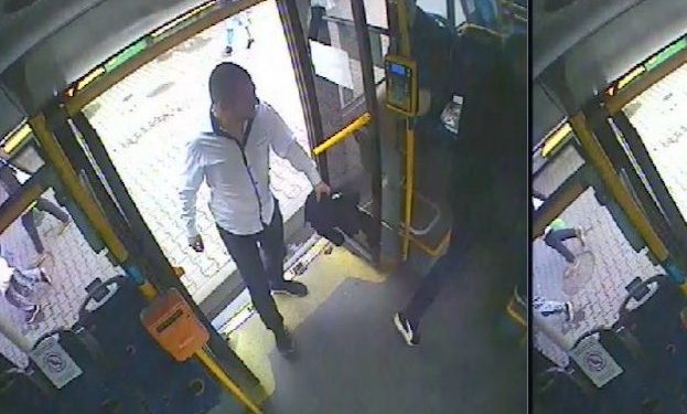 Okradli i pobili pasażera autobusu. Policja publikuje ich wizerunki