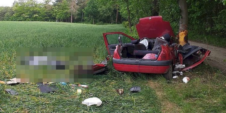 Potworny wypadek na Lubelszczyźnie! Jedna osoba nie żyje, dwie ranne