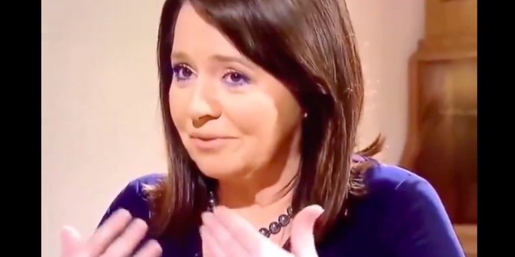 Holecka do Andrzeja Dudy w TVP. „Co zrobić, żeby rzeczywiście to pan wygrał?” [WIDEO]