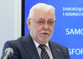 Stępień: „Są przesłanki do unieważnienia wyborów”