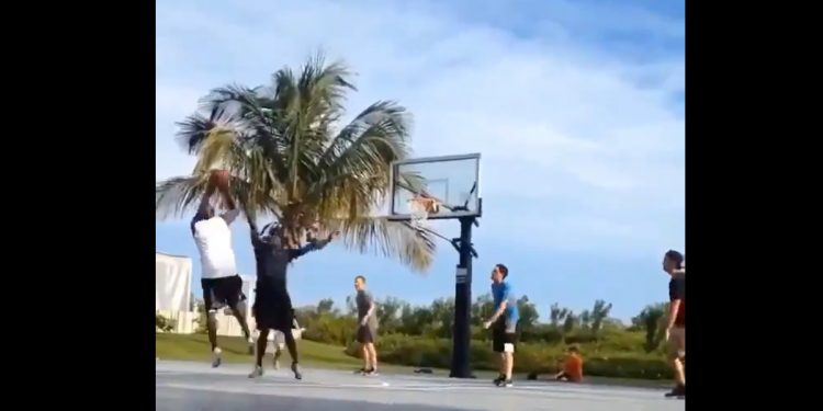 Michael Jordan znów w akcji! To nagranie podbiło sieć [WIDEO]