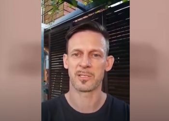 Michał Wójcik łamiącym głosem odczytał list chorej partnerki [WIDEO]