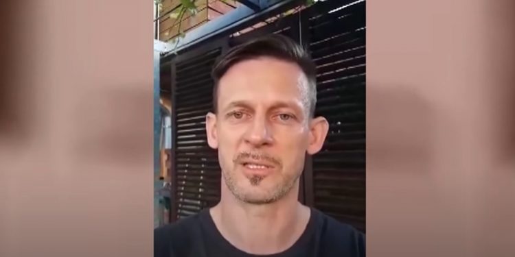 Michał Wójcik łamiącym głosem odczytał list chorej partnerki [WIDEO]