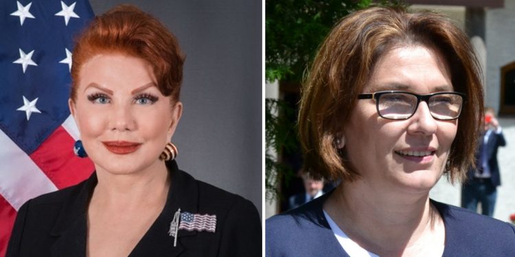 Mosbacher strofuje Mazurek. Ta odpowiada. „To poniżej godności”