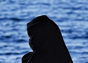 Niemcy wprowadzają zakaz noszenia burek i nikabów