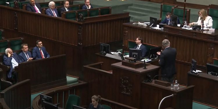 puknij się w czoło