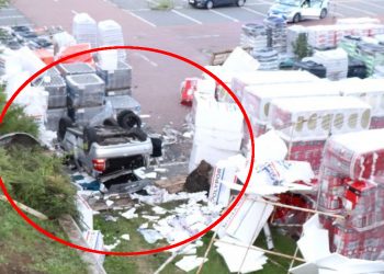 Samochód spadł ze skarpy w Bytomiu. Kierowca pijany