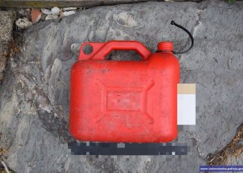 Podpalił drzwi sąsiada. Wcześniej mu groził