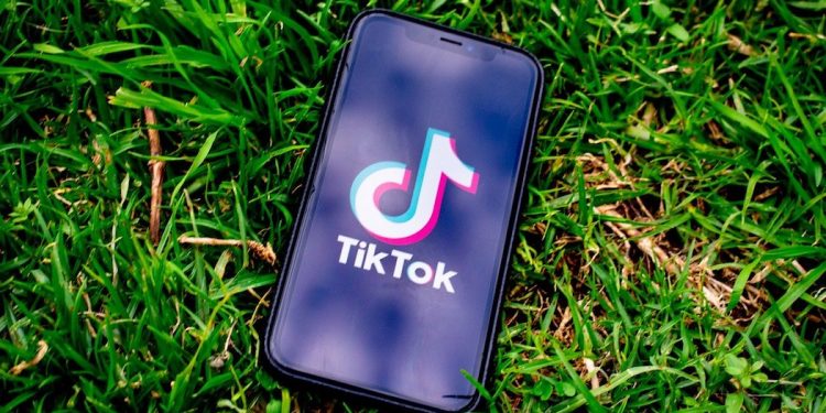 USA zakażą korzystania z Tik Toka? Wymowne słowa sekretarza stanu