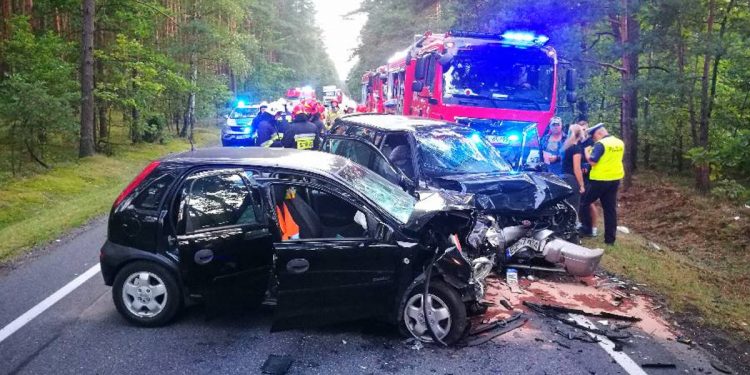 Miał 4 promile, ale wsiadł za kierownicę. Spowodował wypadek