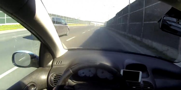 Zarobił 83 punkty karne, bo… sam wrzucił nagranie do sieci