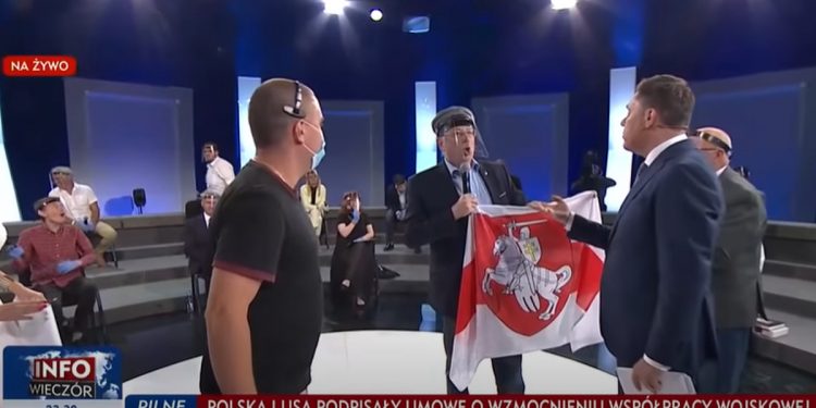 Adam Słomka wywołał awanturę w TVP Info. „Ten program wygląda jak kabaret” [WIDEO]