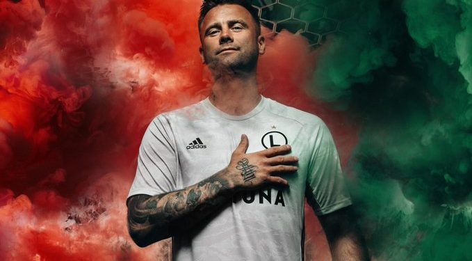 Artur Boruc po 15 latach wraca do Legii Warszawa! Podpisał kontrakt