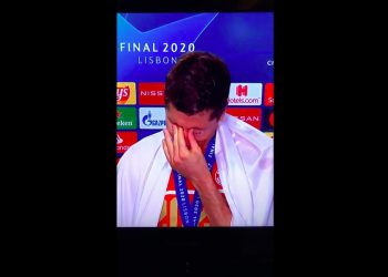 Wyjątkowa dedykacja Lewandowskiego po finale Ligi Mistrzów. Poleciały łzy [WIDEO]