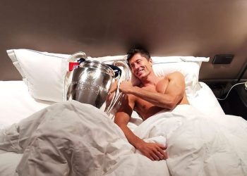 Robert Lewandowski zamieścił zabawne zdjęcie. „Obudziłem się tak” [FOTO]