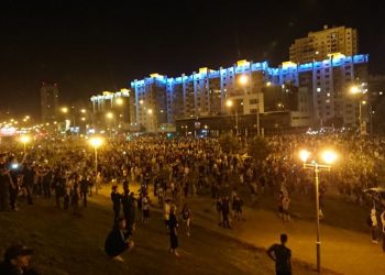 Zamieszki na Białorusi. Dramatyczne nagrania ze starć. Nie żyje jedna osoba [WIDEO]