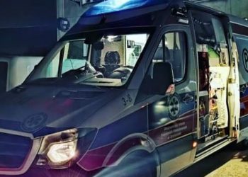 Ratownicy medyczni pobici na weselu. Kopali ich nawet, gdy pomagali nieprzytomnej