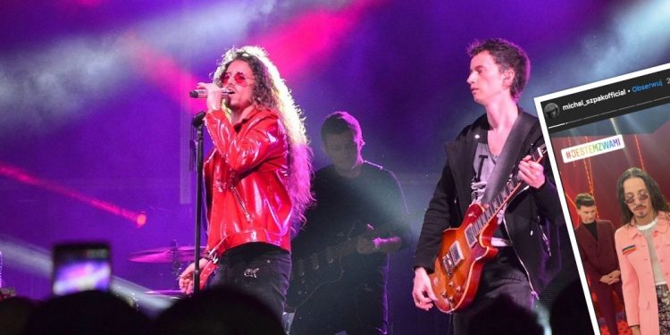 Michał Szpak wspiera społeczność LGBT na antenie TVP. Wymowny gest [FOTO]