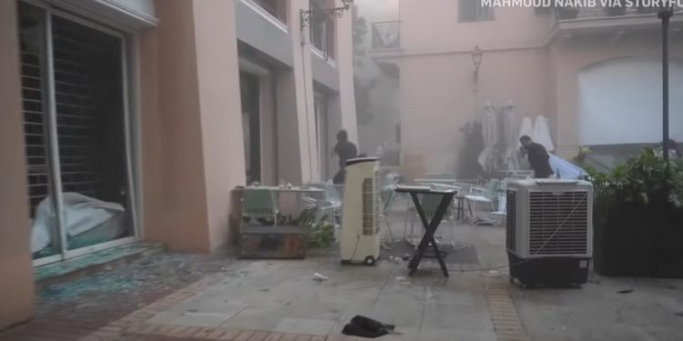 Wybuch w Bejrucie uchwycony podczas… sesji ślubnej! [WIDEO]