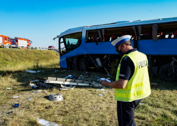 Wypadek autokaru z dziećmi! Są ranni
