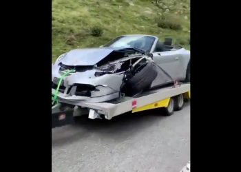 Wypadek warty… ponad 15 milionów. Zderzyły się bugatti i porsche [WIDEO]