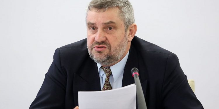 1263px-Jan_Krzysztof_Ardanowski_Konferencja_Stan_przygotowania_Polski_i_UE_do_zniesienia_kwot_mlecznych