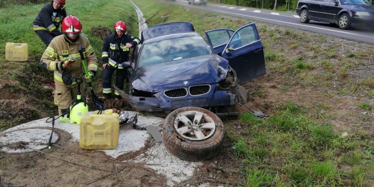 18-latka rozbiła bmw. „Wolno nie jechała”