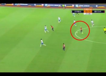 Przebiegł połowę boiska i strzelił gola. Polak z akcją, której nie powstydziłby się Messi! [WIDEO]