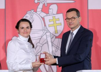 Morawiecki dał Cichanouskiej klucze do willi. „Dar dla narodu białoruskiego”