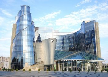 Kolejny dziennikarz zmienia stację. Przechodzi z TVN24 do TVP Info