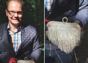 Burmistrz dzielnicy Bielany znalazł w lesie skarb. Szukają właścicielkę