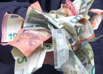 Holandia. Chcą wprowadzić grzywny za posiadanie gotówki