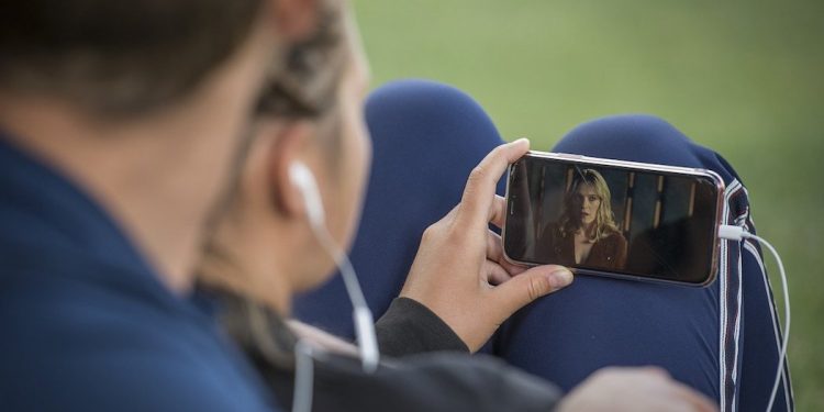 Nowa metoda weryfikacji wieku na YouTube. Trzeba będzie pokazać kartę lub dowód