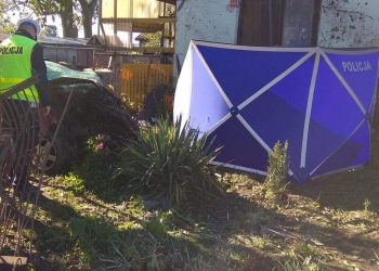 Rozpędzona 24-latka wjechała w dom mieszkalny! Zginęła na miejscu