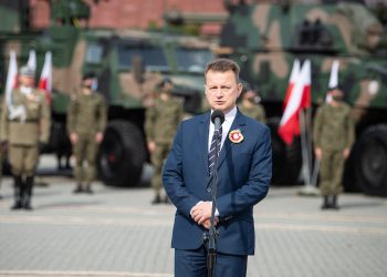 Szef MON Mariusz Błaszczak na kwarantannie