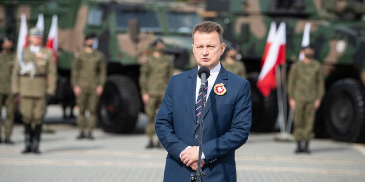 Szef MON Mariusz Błaszczak na kwarantannie