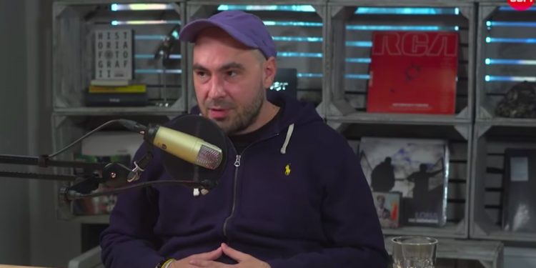 Kolejne obostrzenia uderzają w kulturę. Żulczyk: „Kościoły se zamknij, pajacu”