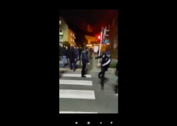 Grupa ok. 40 mężczyzn zaatakowała protestujące kobiety. Dwie osoby trafiły do szpitala