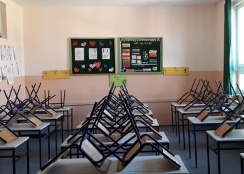 WHO: „Zamknięte szkoły ostatnią deską ratunku”