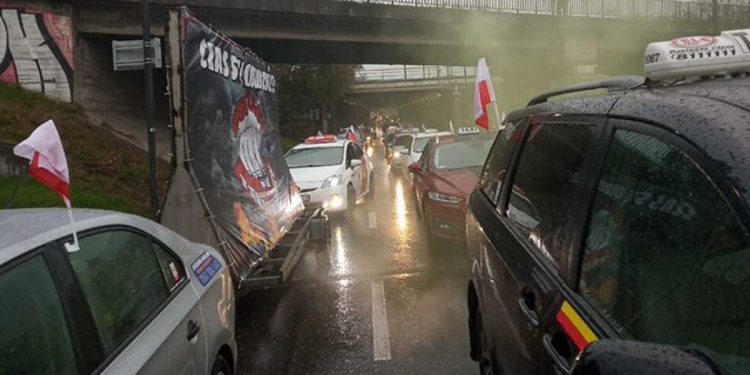 Protest rolników wsparli taksówkarze! Zablokowali tunel i Aleje Jerozolimskie