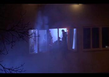 „Dziady” pod domem Kaczyńskiego. Niecodzienna akcja polskich artystów [WIDEO]