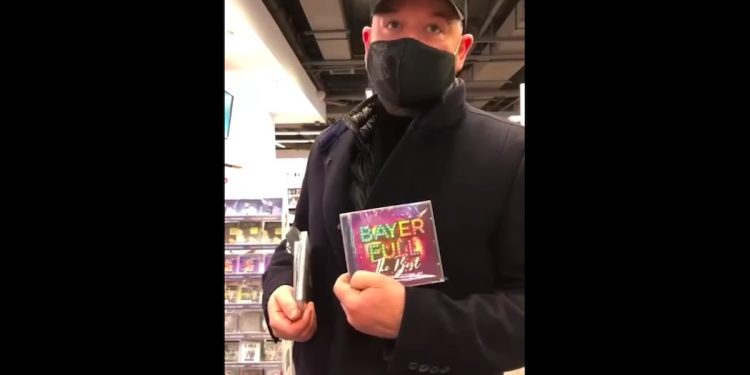 Prezydent Wrocławia zakpił ze Świerzyńskiego. Wrzucił nagranie ze sklepu [WIDEO]