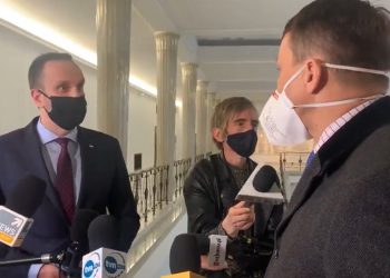 Sikorski pokłócił się z Kowalskim w Sejmie przed kamerami [WIDEO]